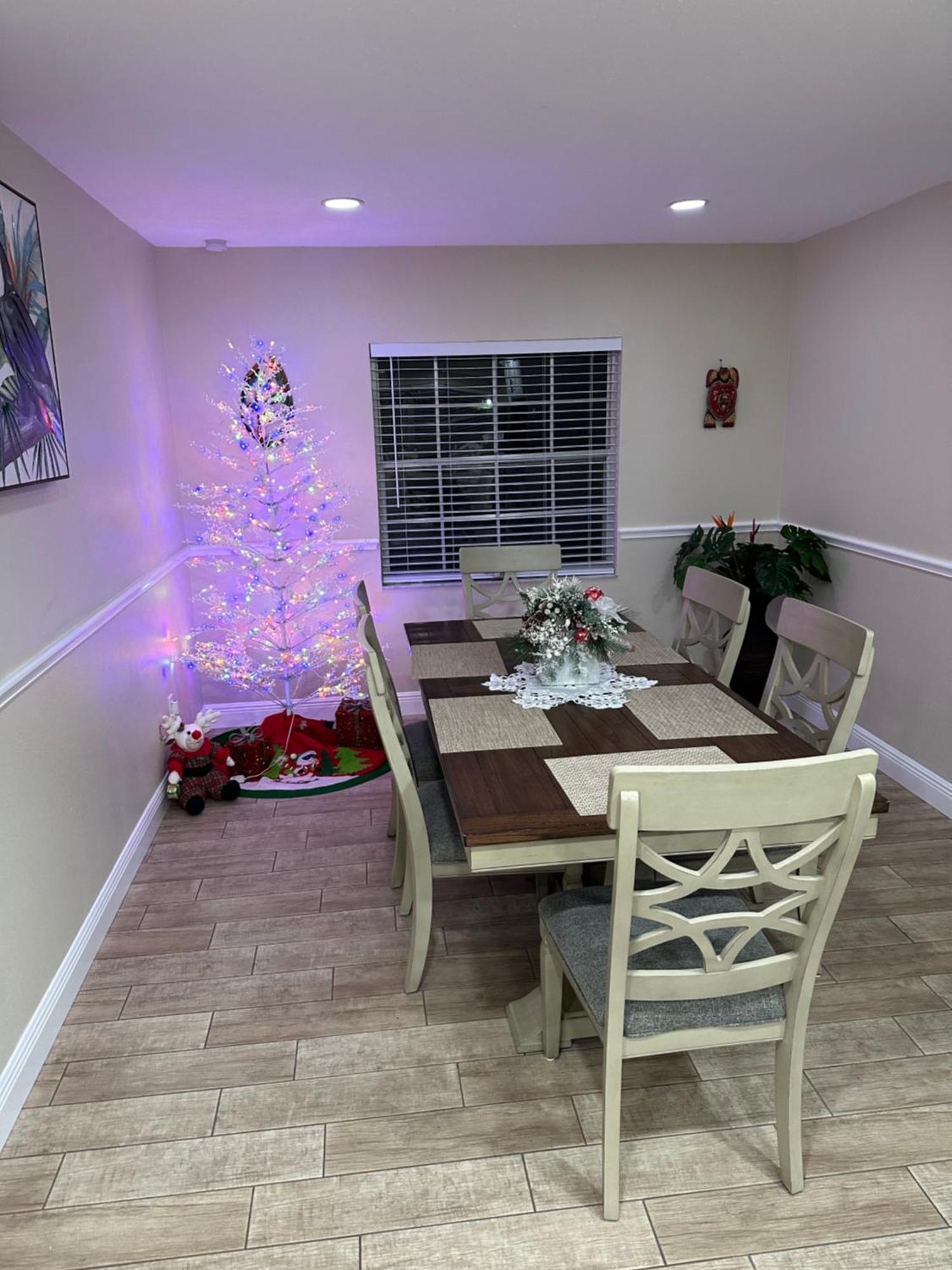 Lake Valrico'S Camelot Court With Heated Pool & Access To Private Lake Exterior photo